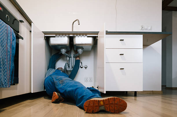 Professional Leak Detection technician working in Sandgap, KY